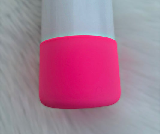 Tu me vois ? Botte en silicone rose vif Owala