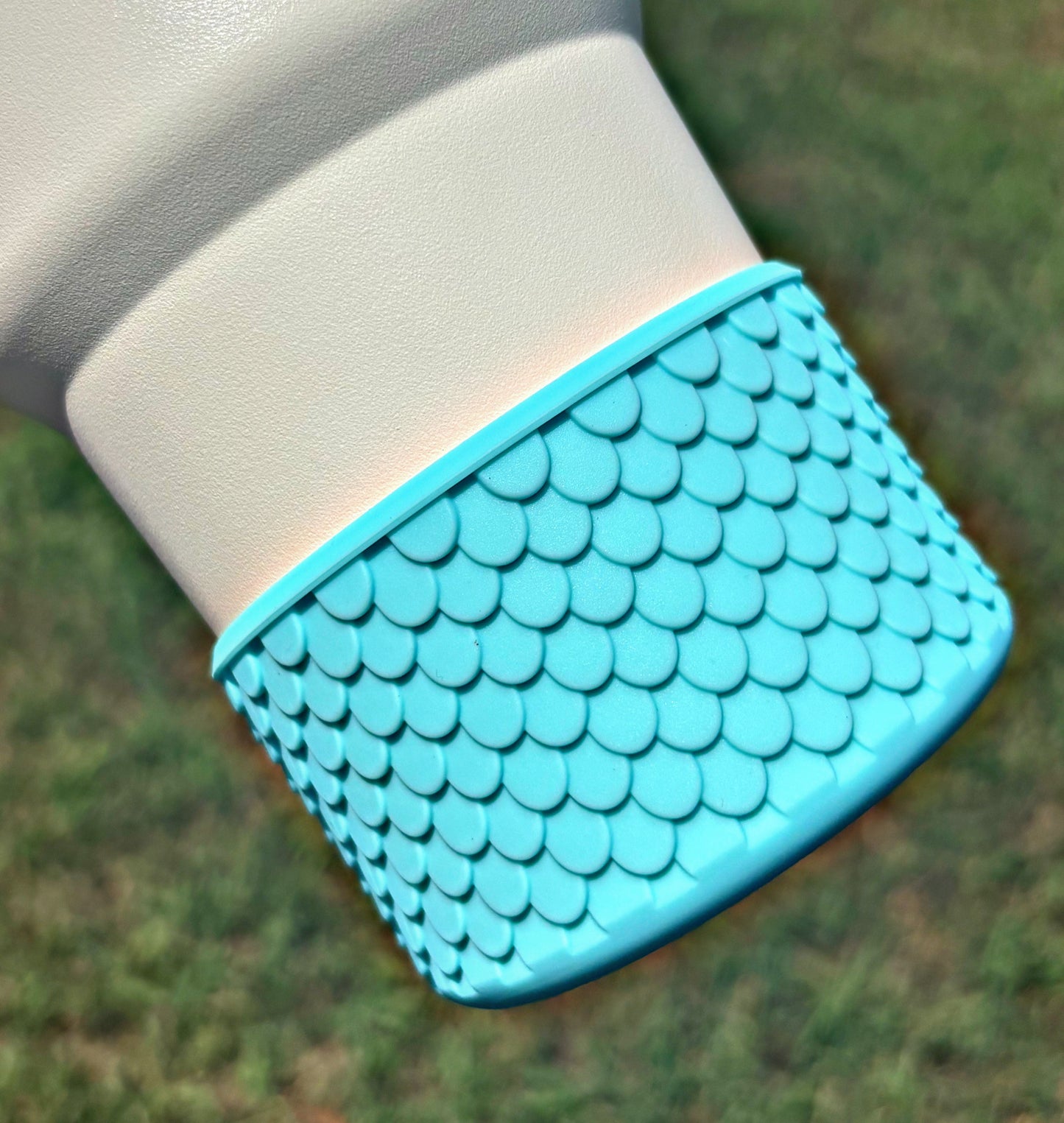 Botte en silicone à écailles de sirène Aqua. Accessoires de la Coupe Stanley
