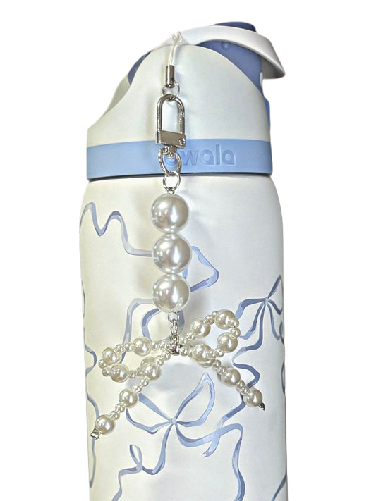 Breloque classique en forme de tasse avec nœud en perles blanches