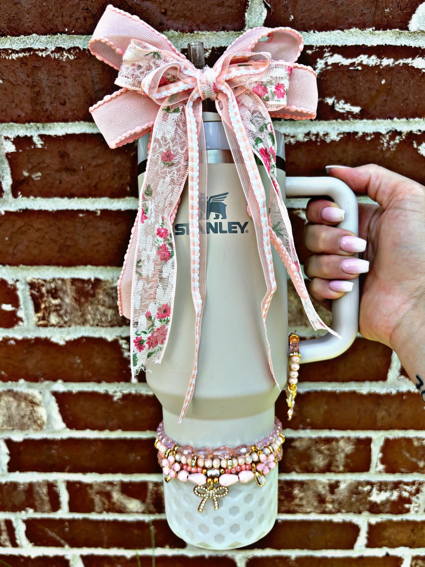 Floral Lace Pink Bow Straw Topper