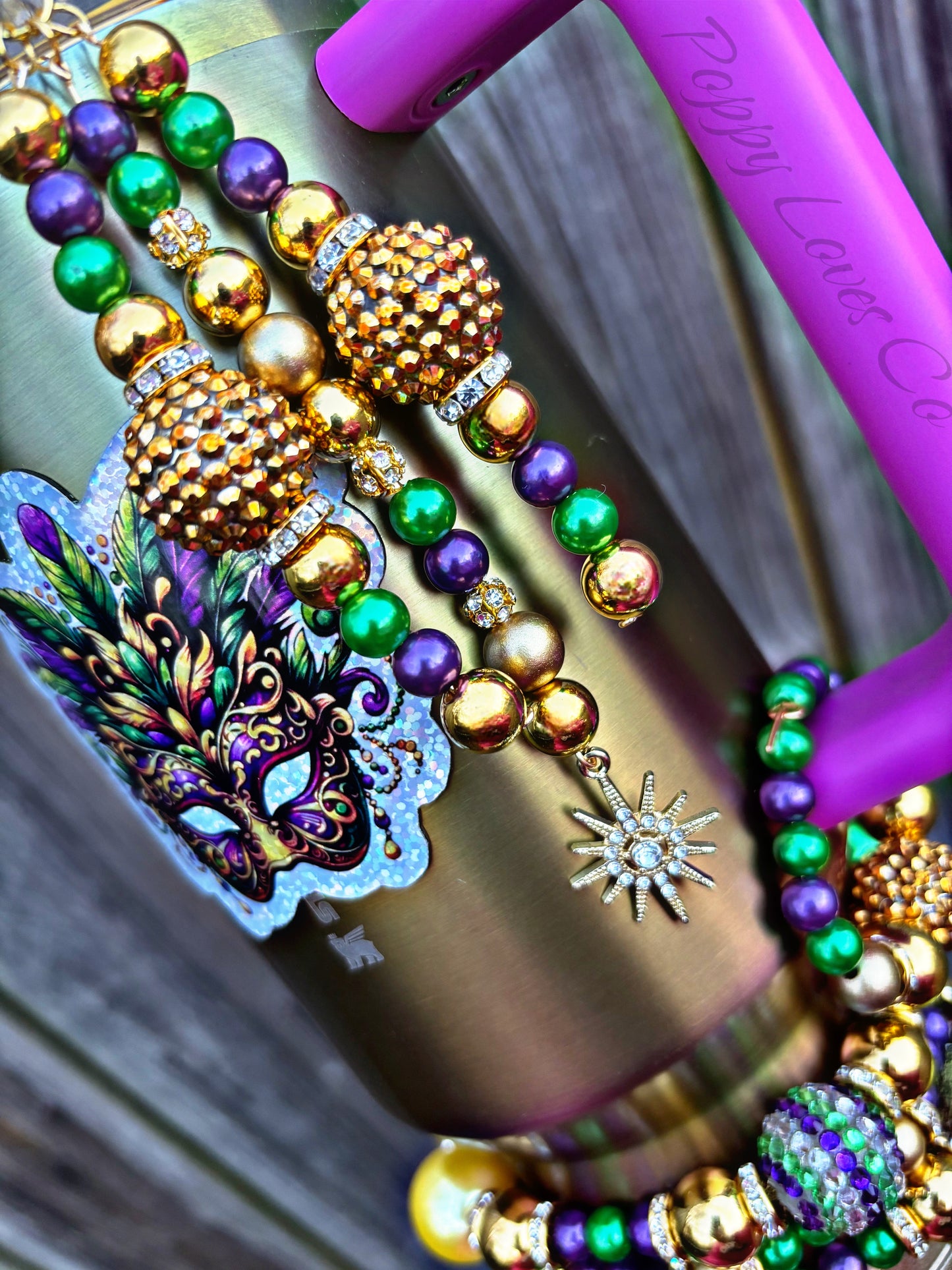 Breloque en paille de la Reine du Mardi Gras