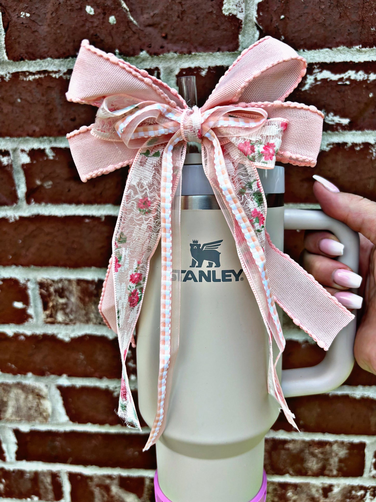 Floral Lace Pink Bow Straw Topper