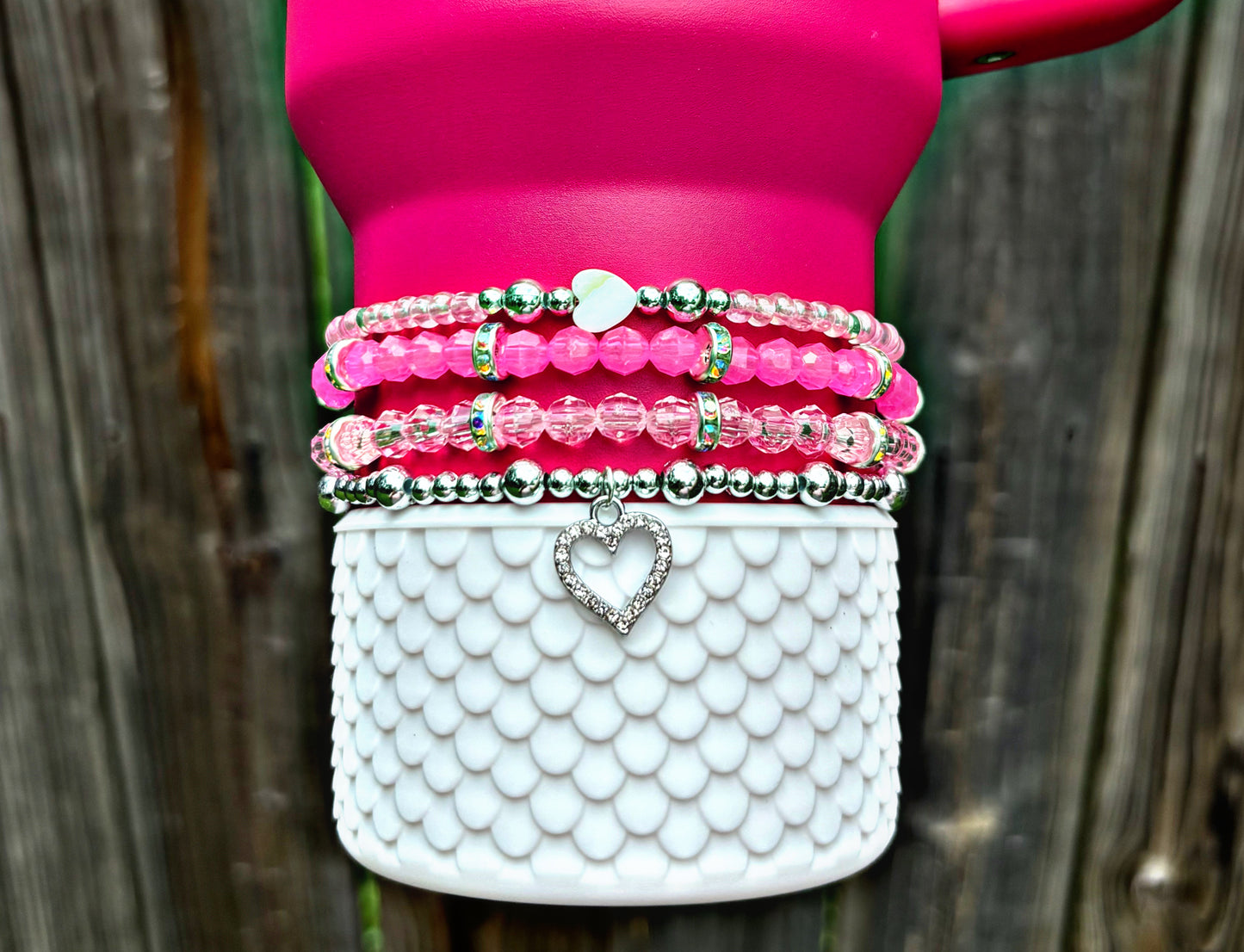 Bracelets en forme de pot de coeurs
