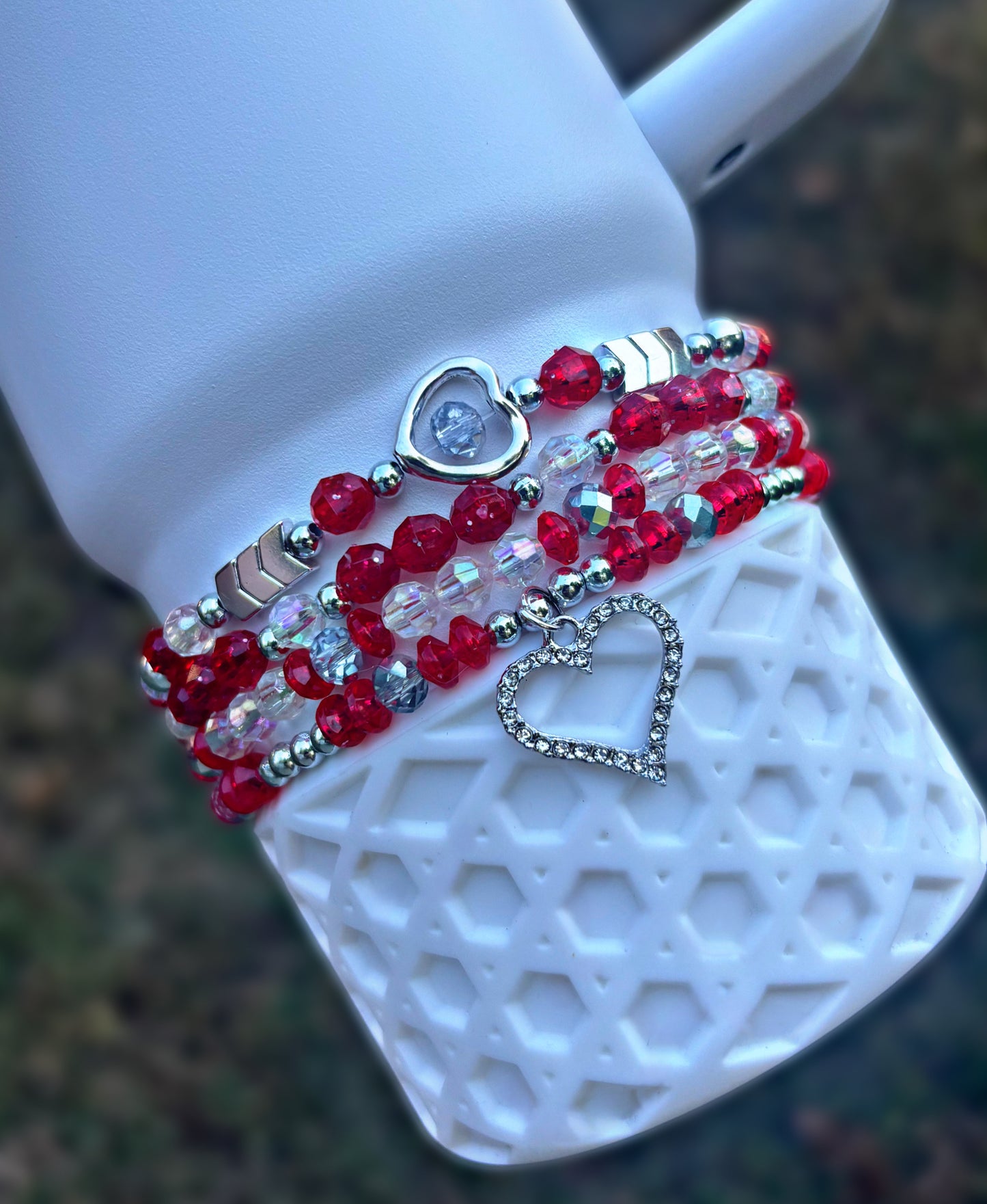 Bracelets de coupes rouges délicieuses elfes