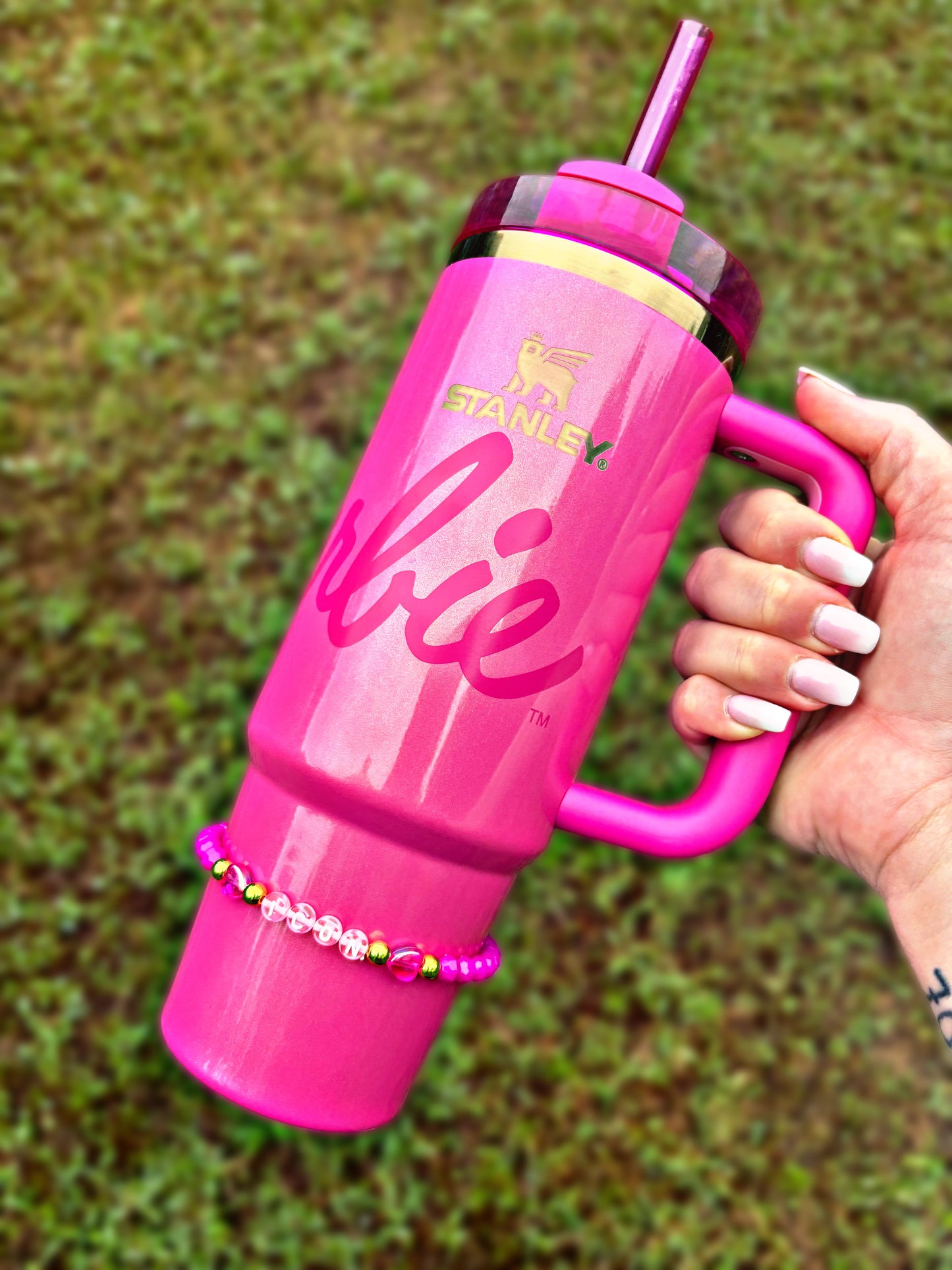Bracelets Pink Icon Cup. Choisissez vos lettres/mots !