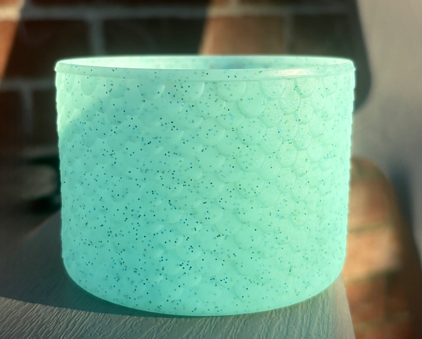 Botte en silicone Owala à écailles de sirène pailletées Freeze the Day