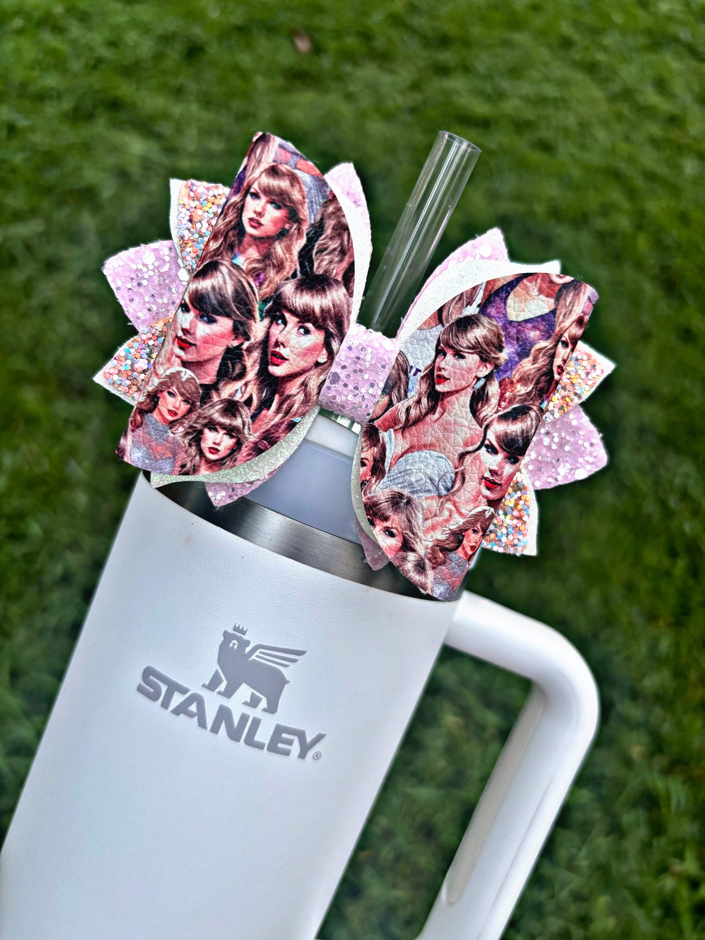T Swift Bow {Pink & White Glitter}