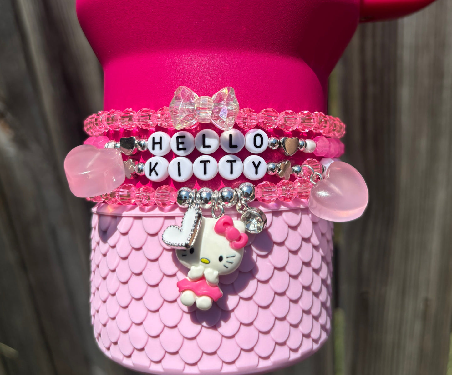 Bracelets en forme de tasse Hello Kitty