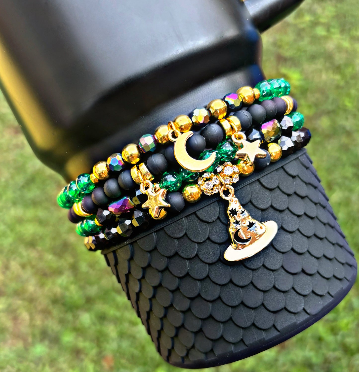 Bracelets de la Coupe Stanley Elphaba. Collection Wicked.