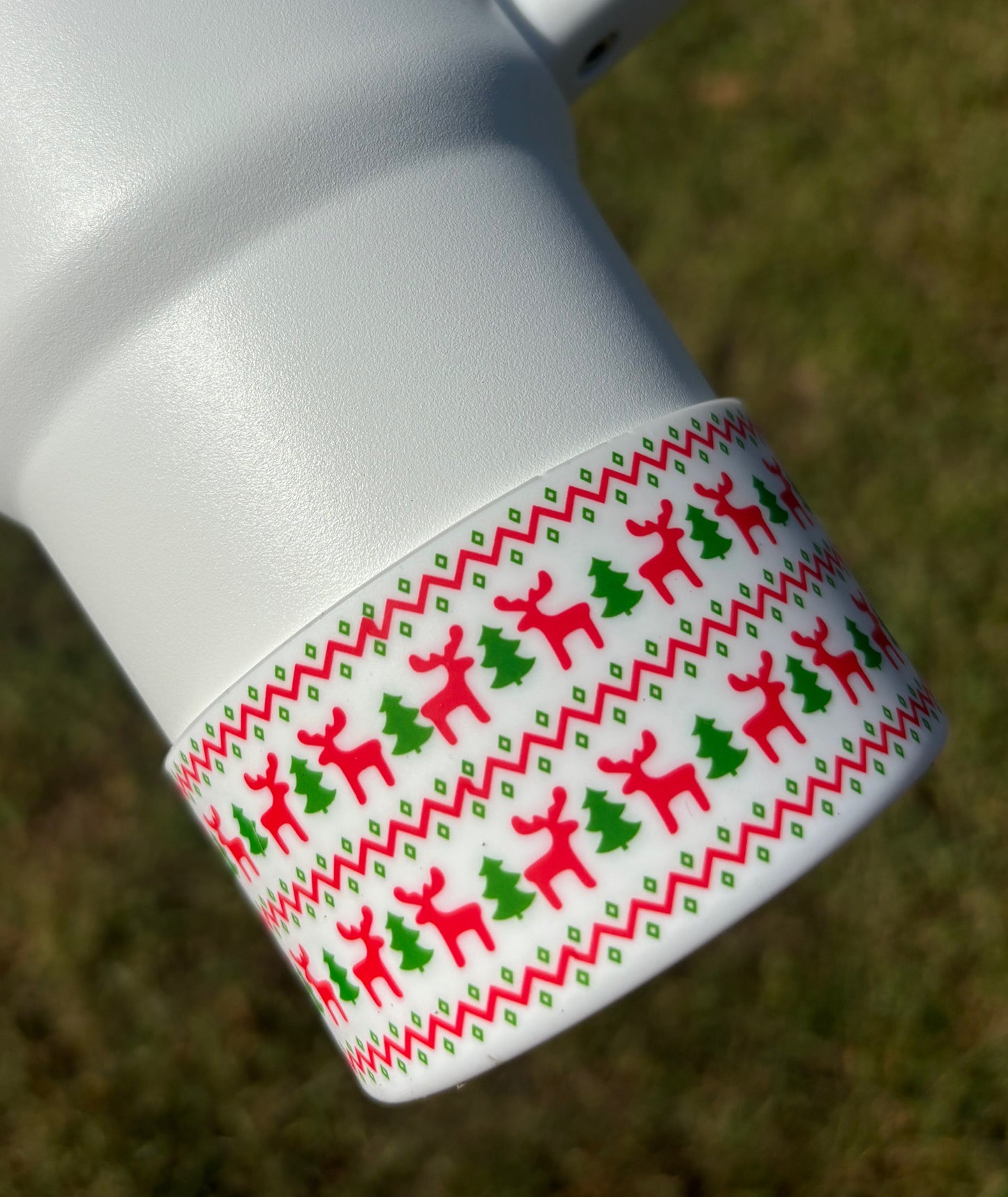 Pull de Noël en silicone. Accessoires pour tasses