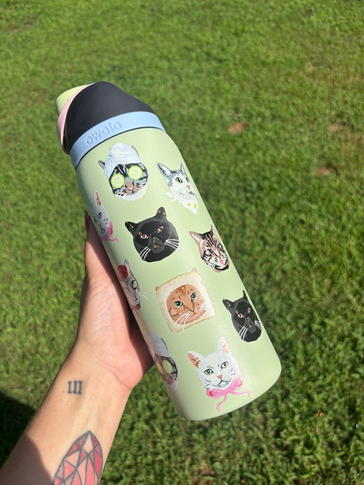 Cat Collage 32oz Freesip Limited Edition