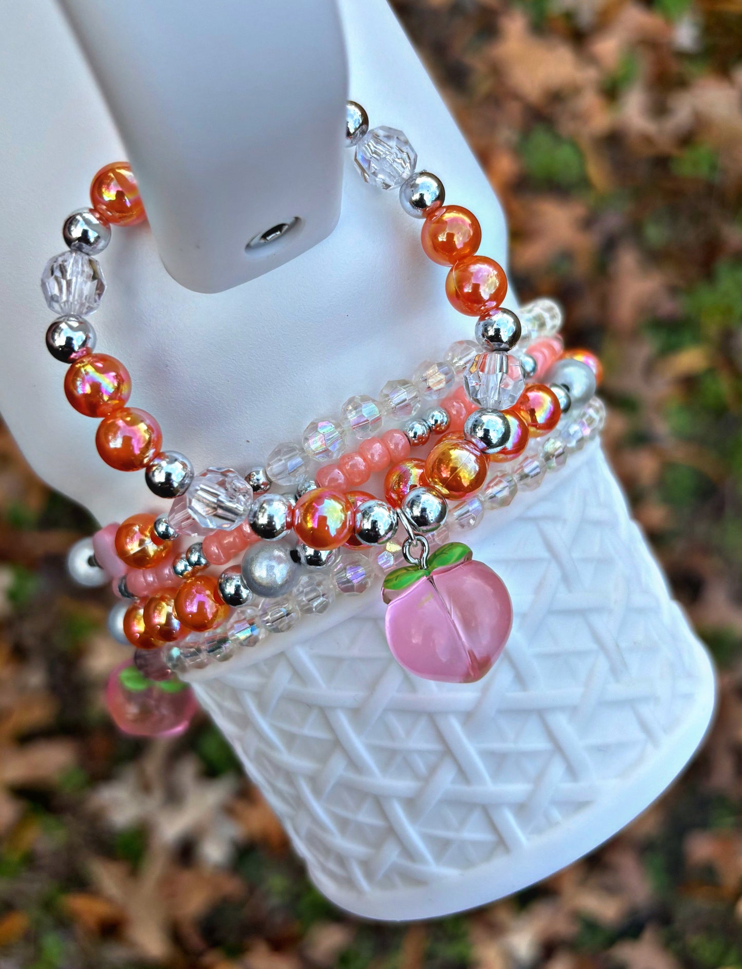 Pucker Peach Handle Charm