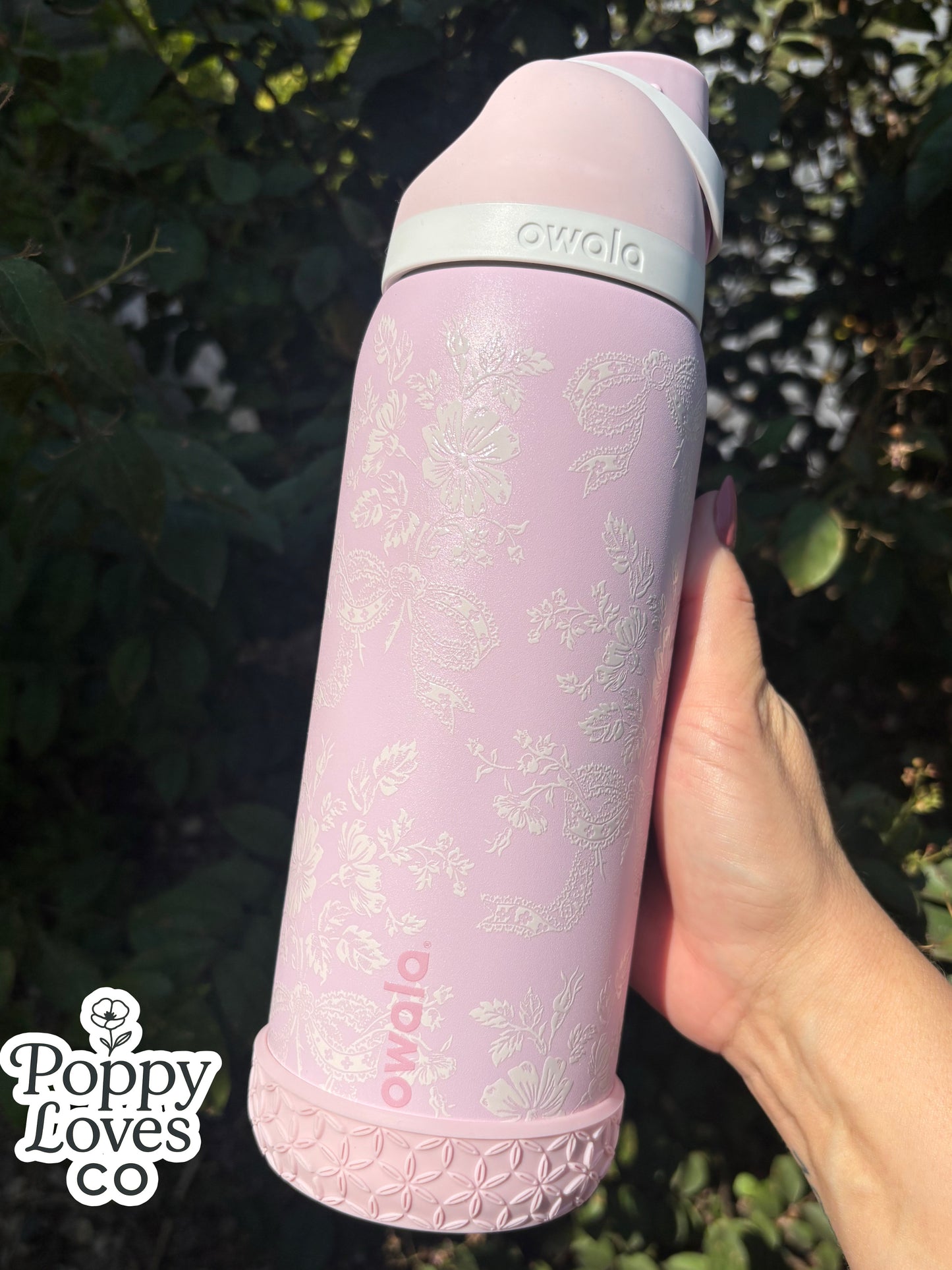 Ribbon Toile Owala 32oz Freesip  Boot Included