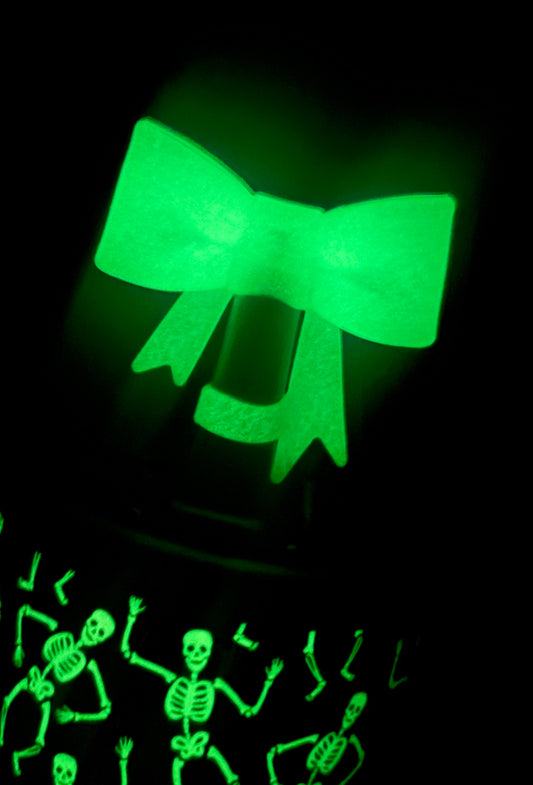 Translucent Glow in the Dark Big Bow Silicone Straw Topper