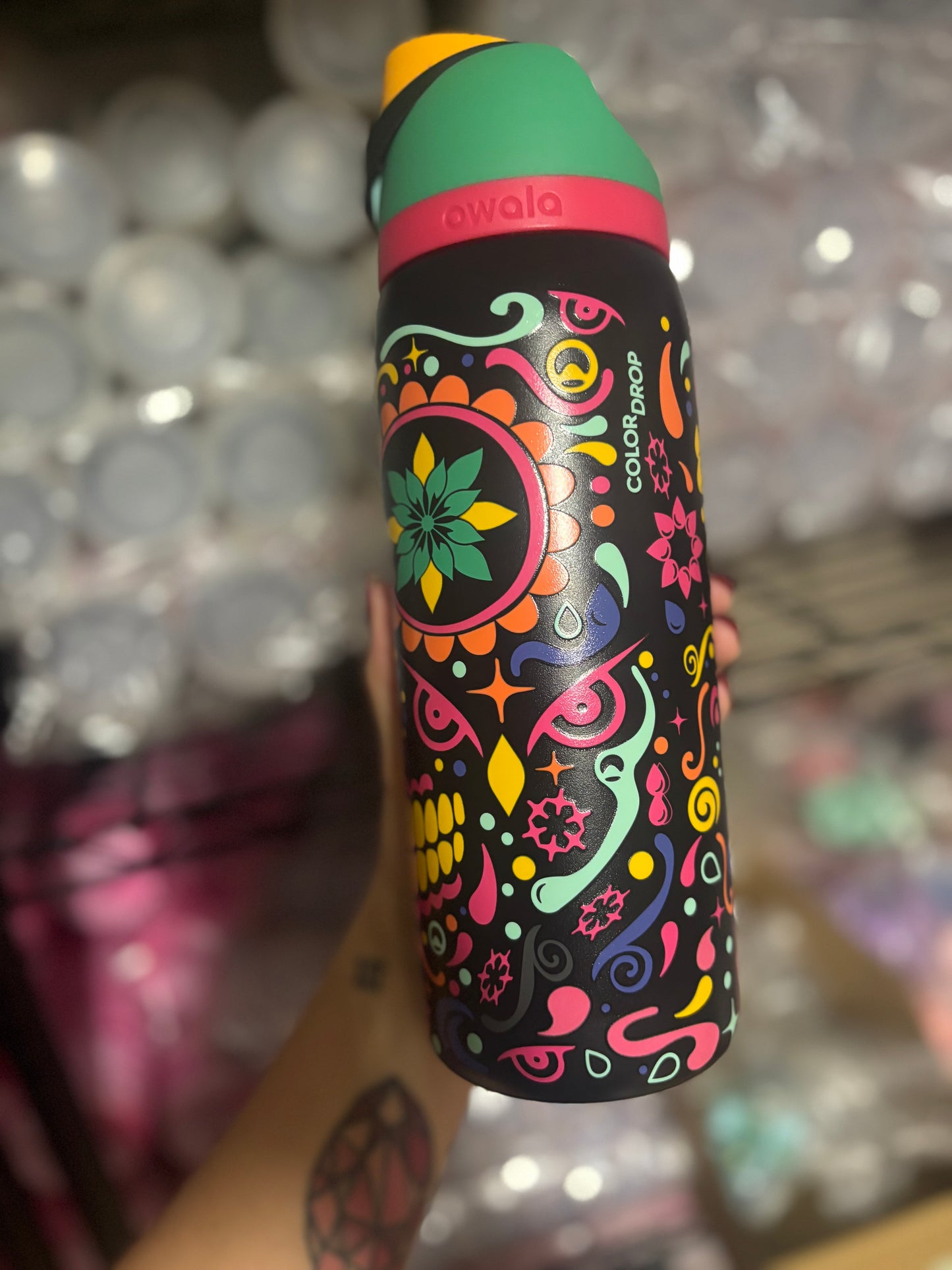 Sugar Skulls Owala 32oz Freesip (discount codes cannot be used on cups)