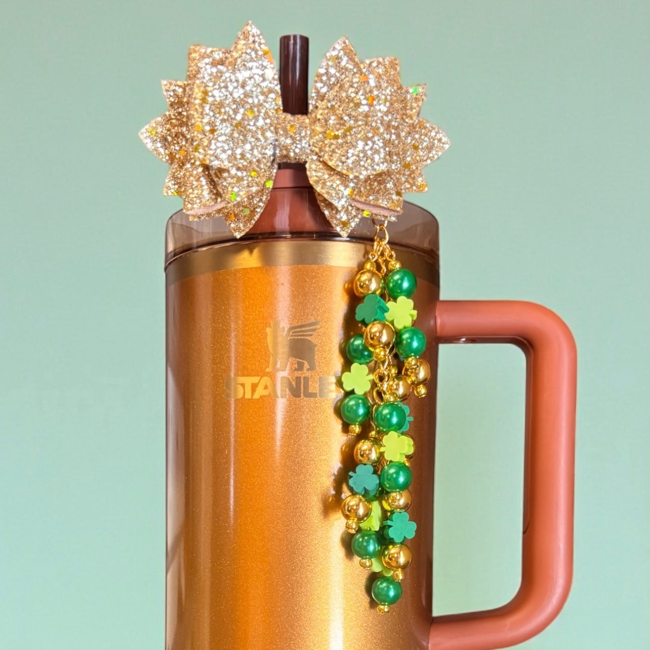 Pendentif en forme de cœur métallique en paille