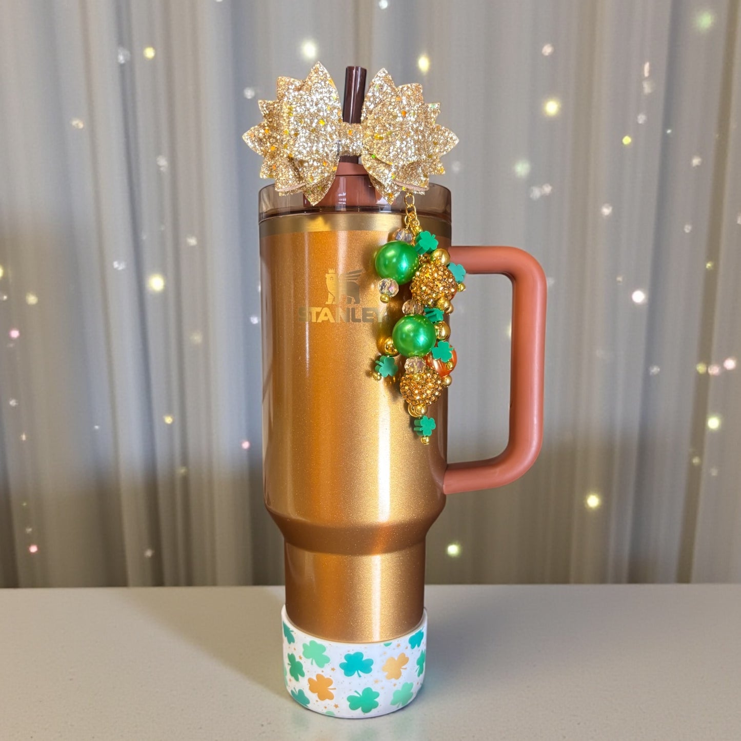 Pendentif en forme de cœur métallique en paille